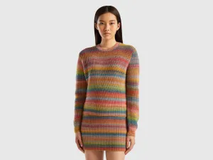 Boxy Fit V-Neck Soft Wool Blend with Ribbed Edges Sweater