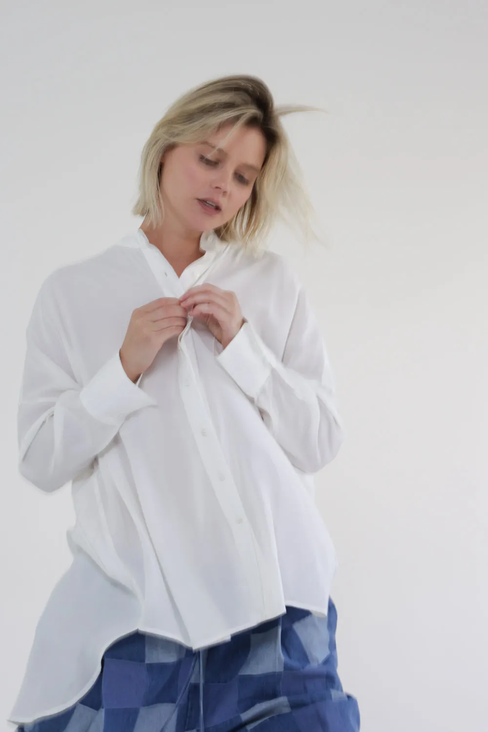 Collarless loose fit long sleeve shirts