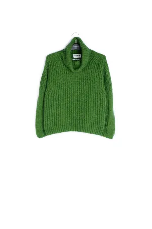 Green chunky ribbed turtleneck sweater