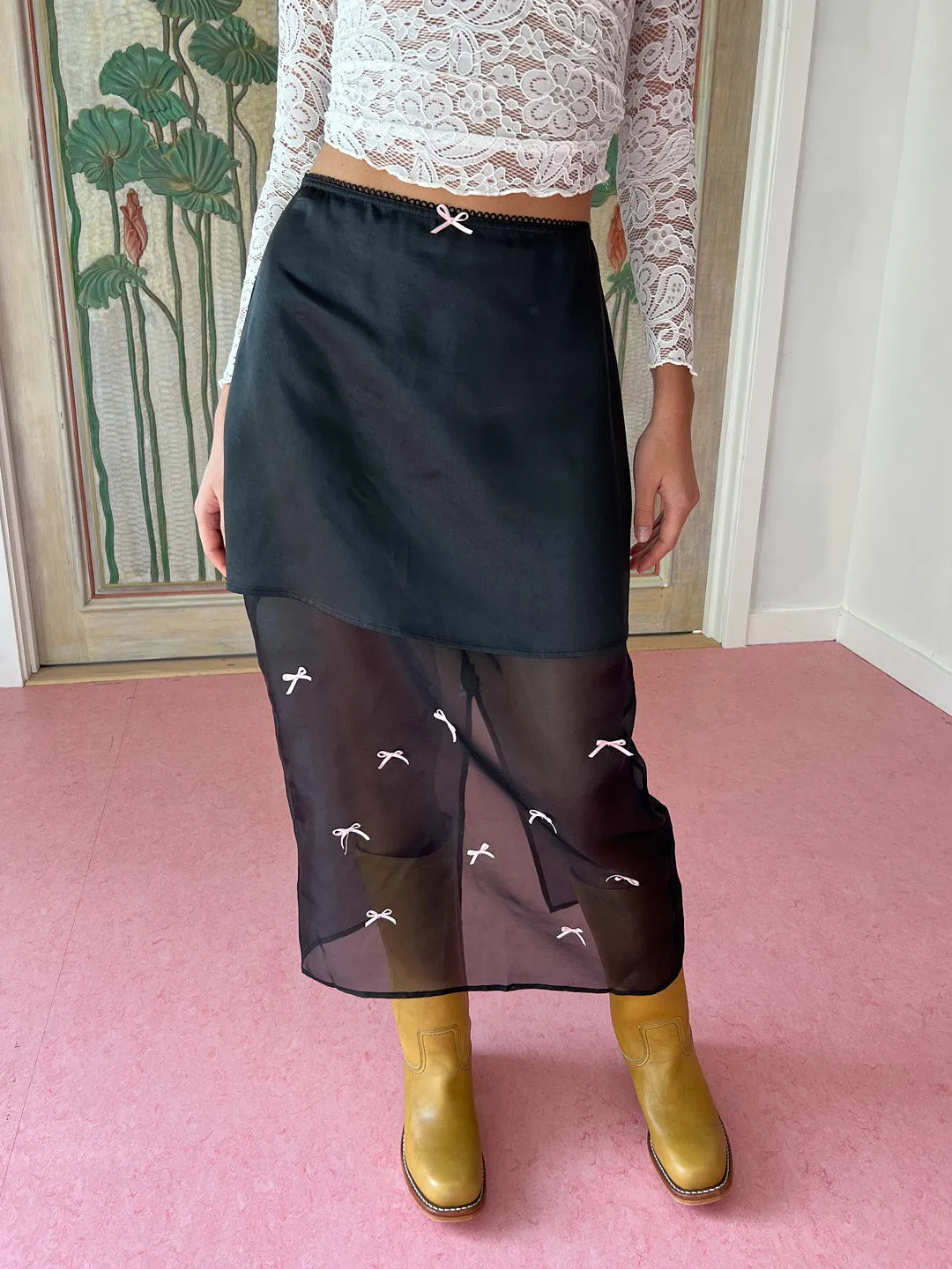 Harper Bow Tiered Skirt - Black Pink Bow