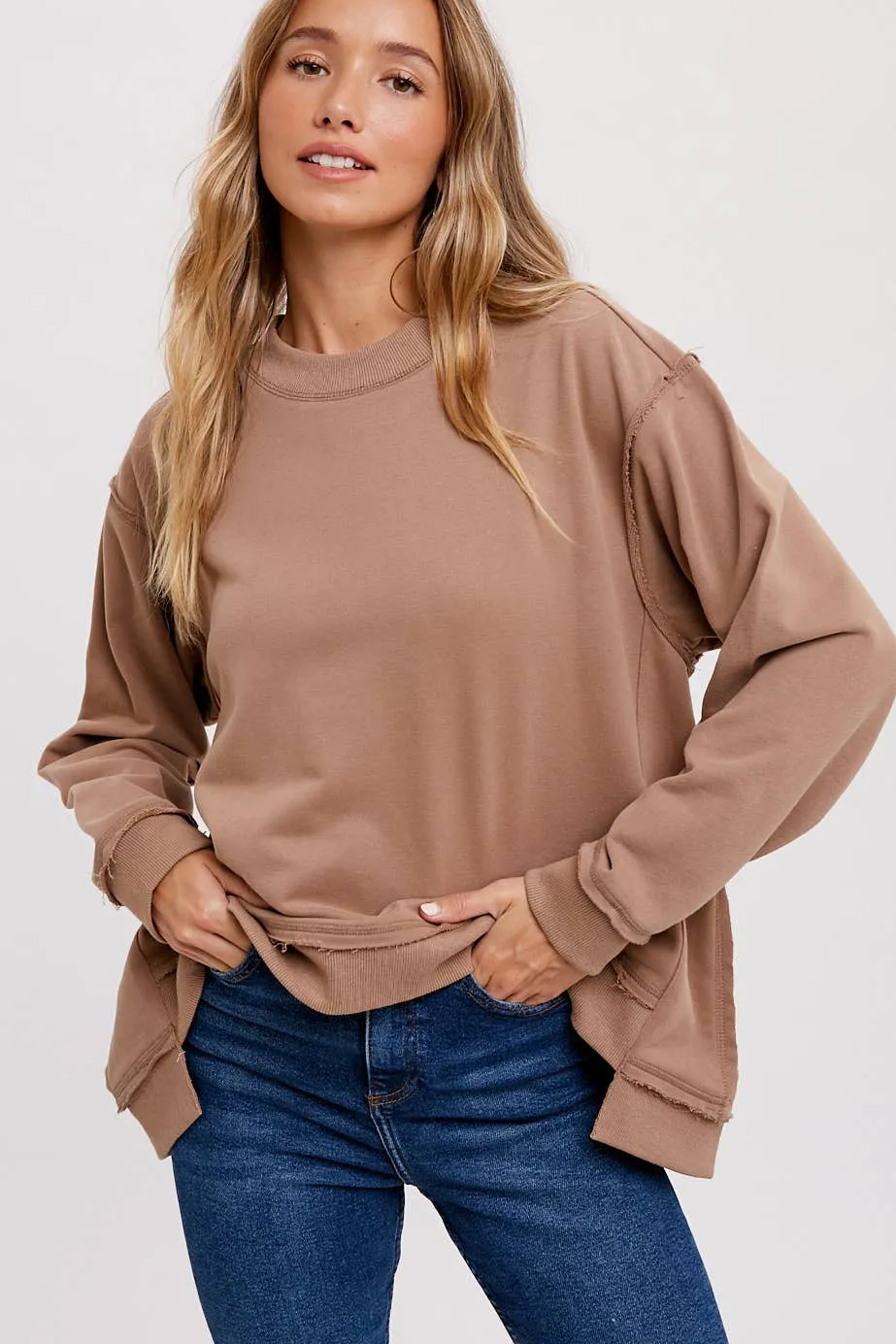 OVERSIZED SWEATSHIRT