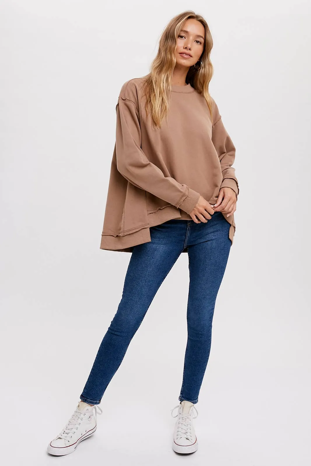 OVERSIZED SWEATSHIRT