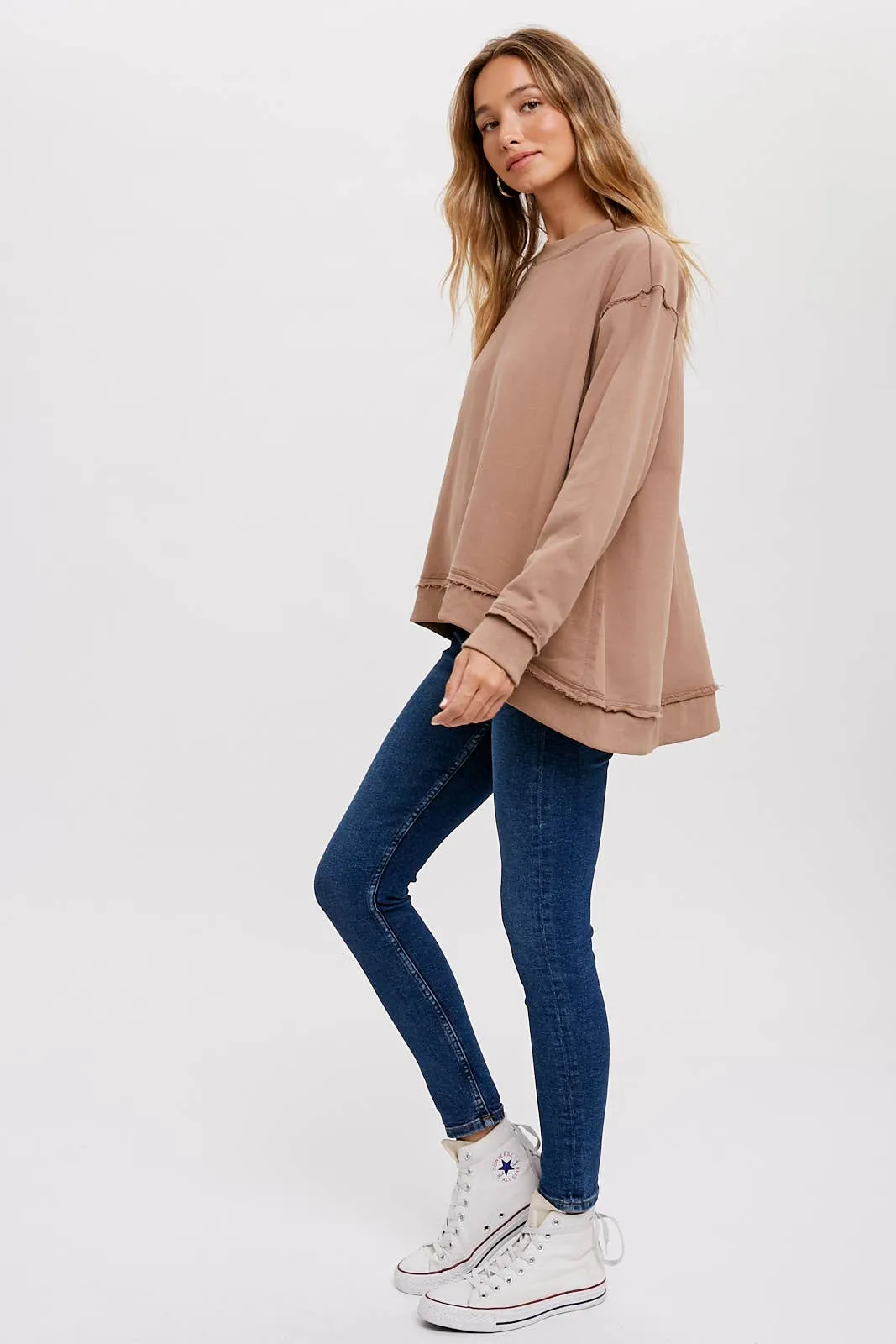 OVERSIZED SWEATSHIRT