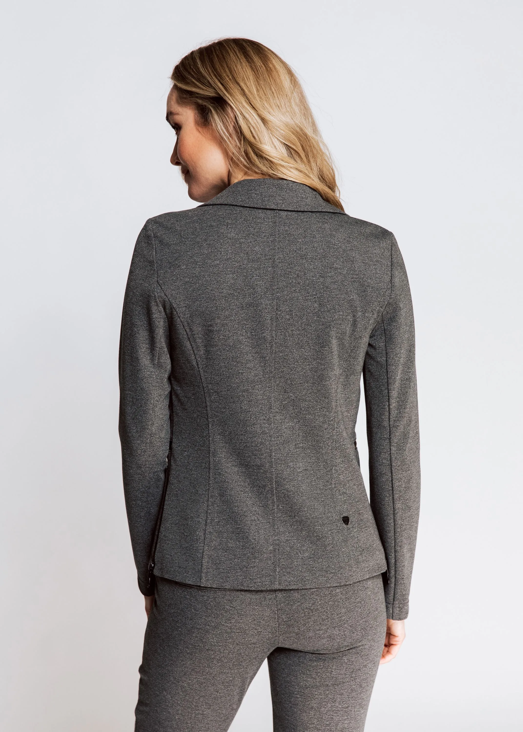 Salma Blazer