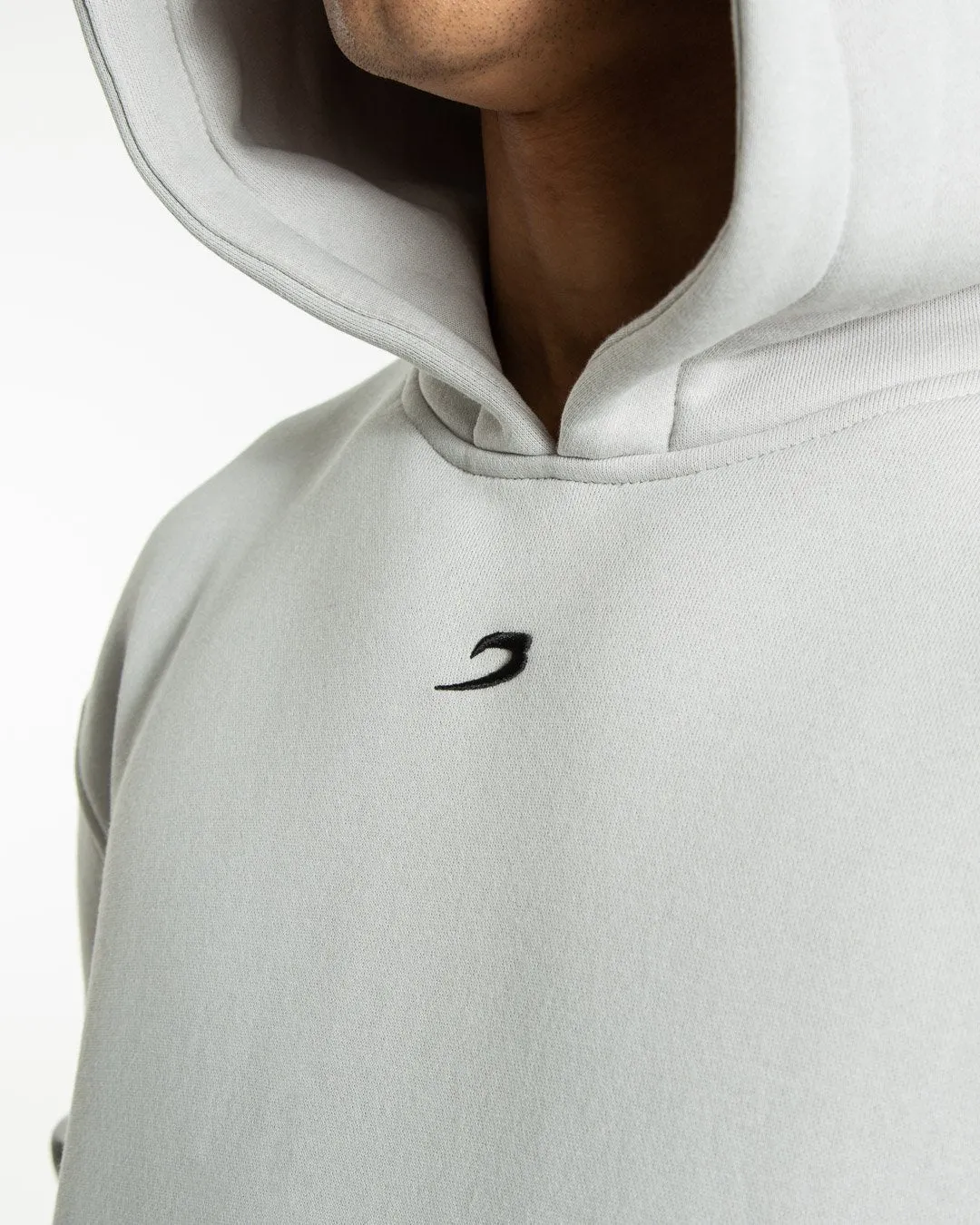 STRIKE LOGO HOODIE - GREY