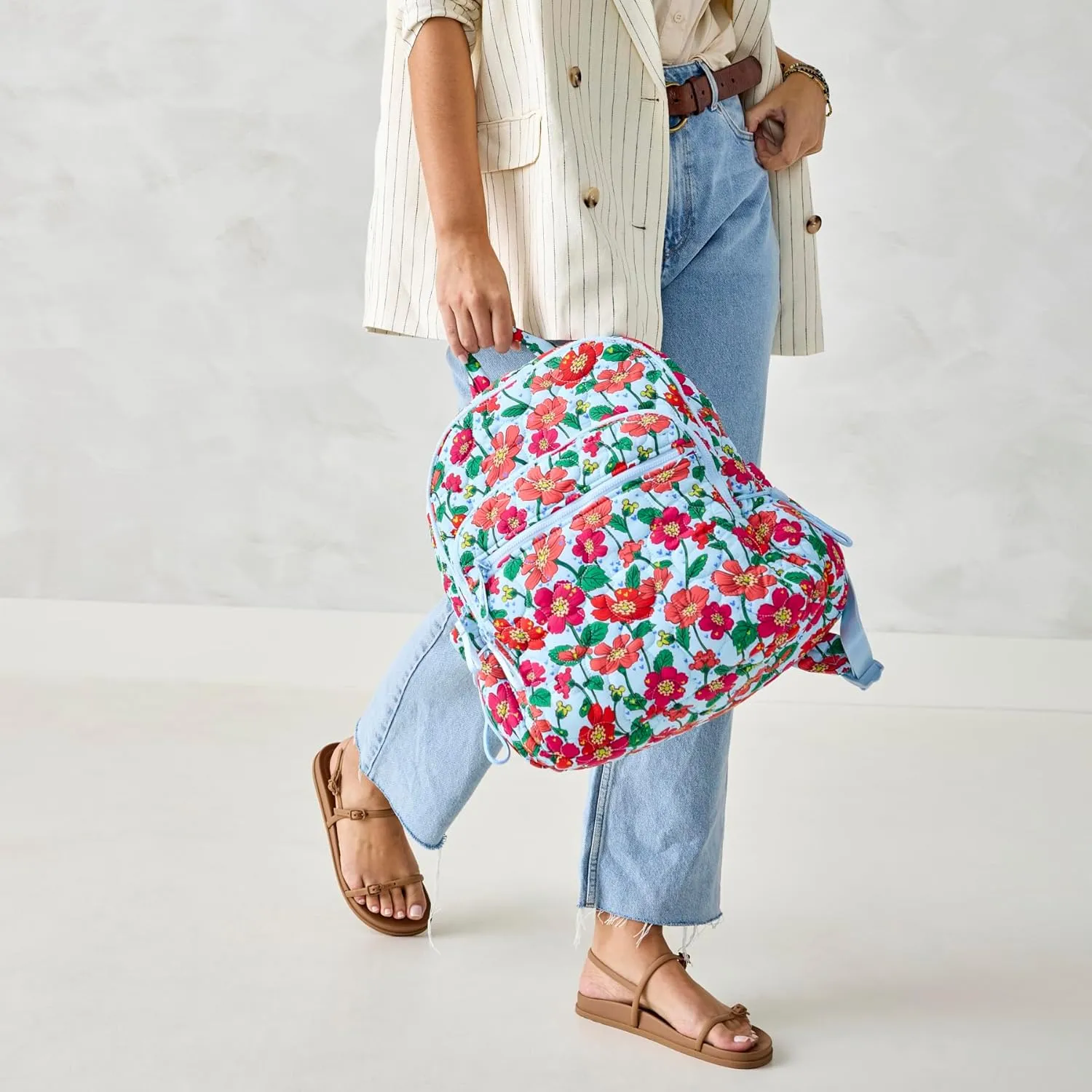 Vera Bradley Women's Disney Featherweight Bancroft Backpack, Mickey Meadow, One Size